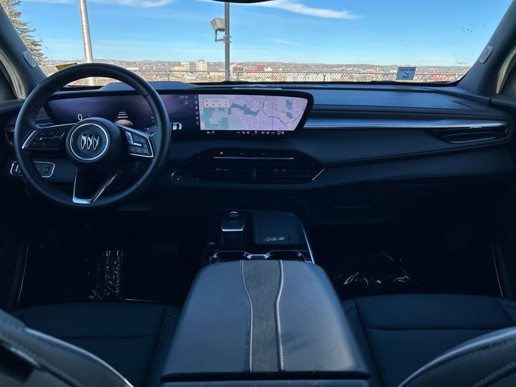 Used 2025 Buick Enclave Preferred image 7