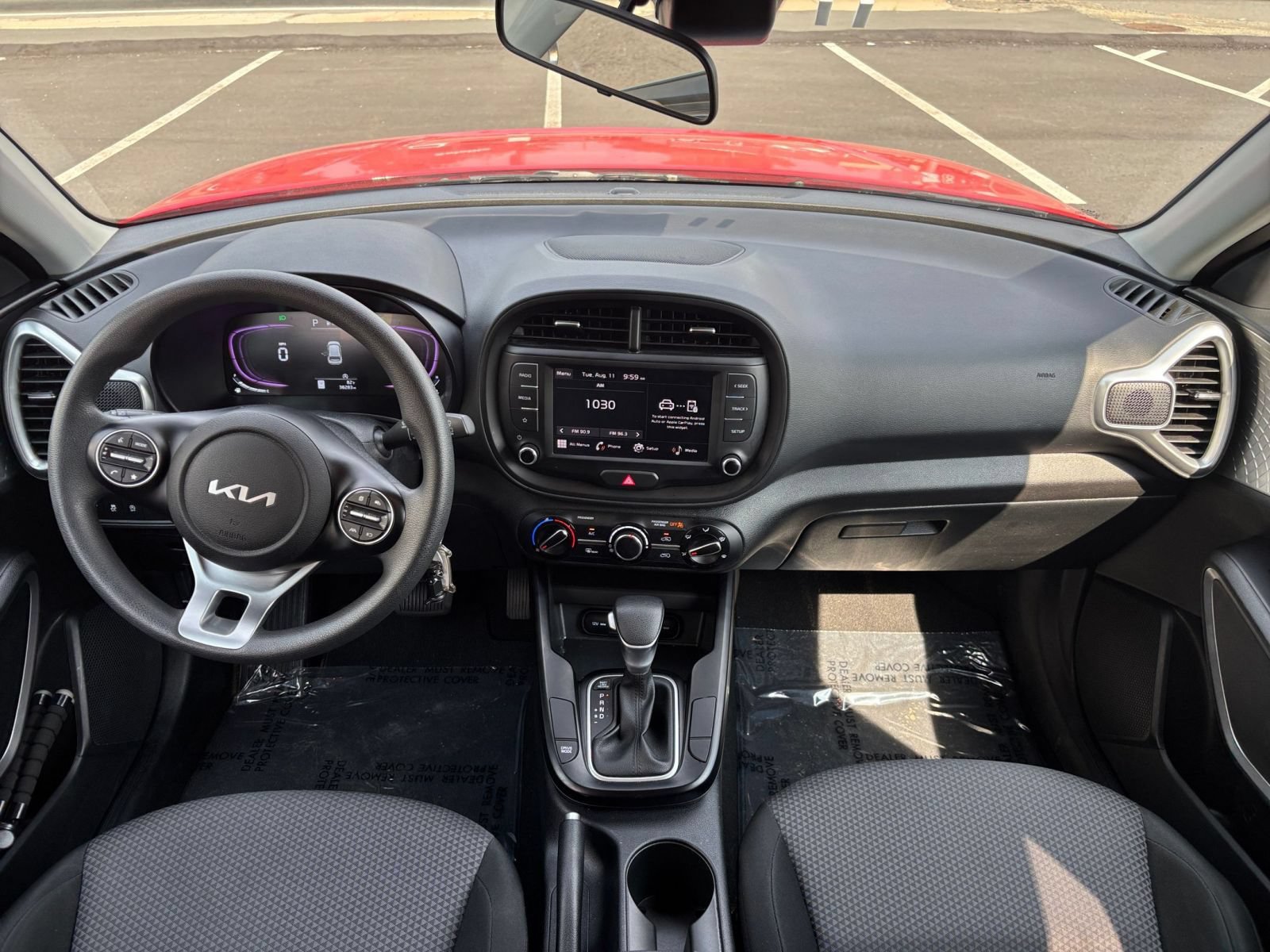 Used 2025 Kia Soul LX w/ LX Technology Package FWD image 24