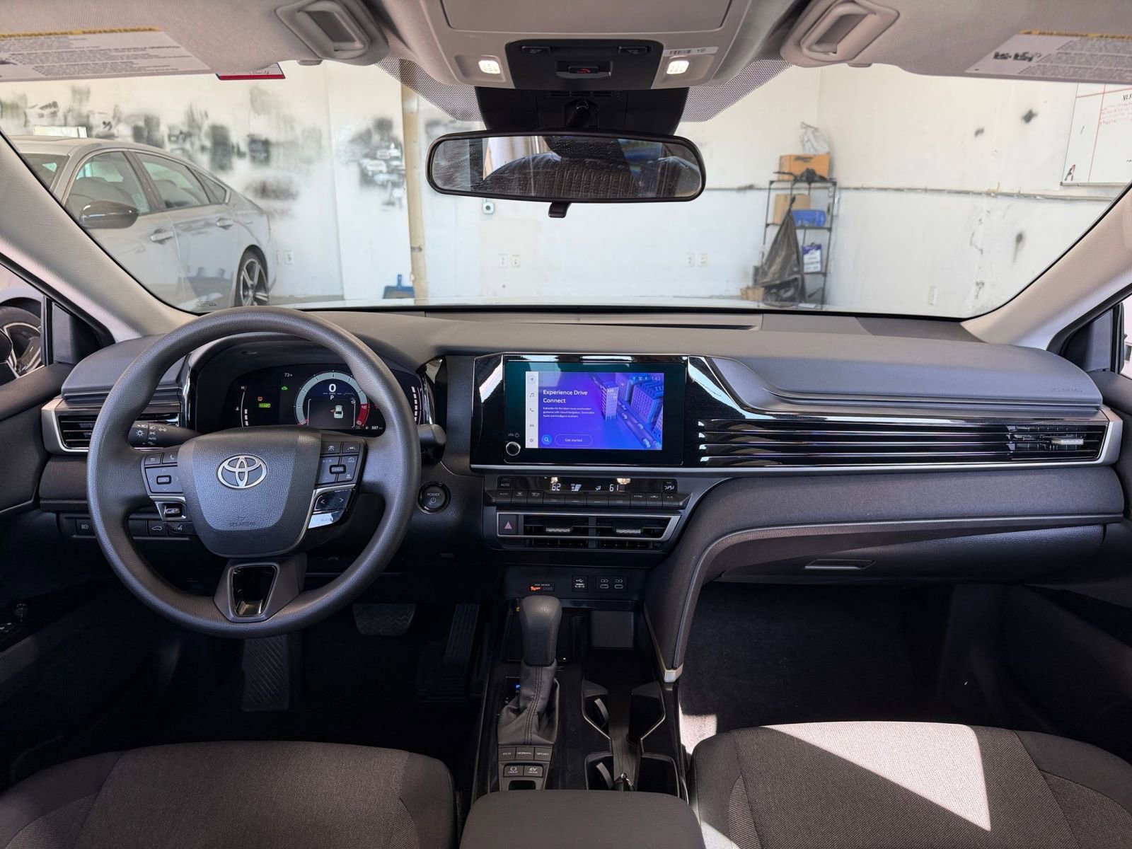 Used 2025 Toyota Camry LE image 32