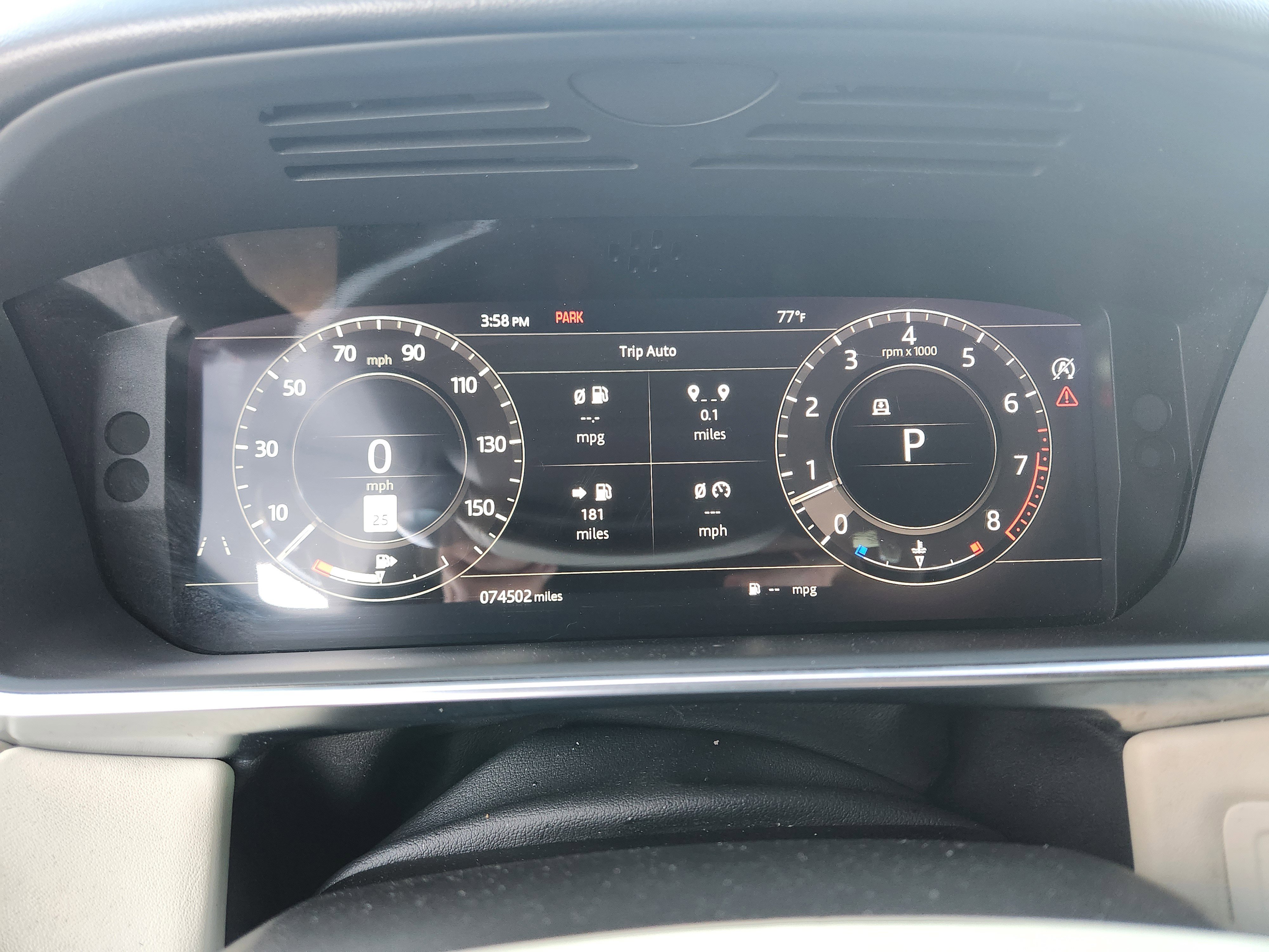 Used 2020 Land Rover Range Rover Sport HST image 9