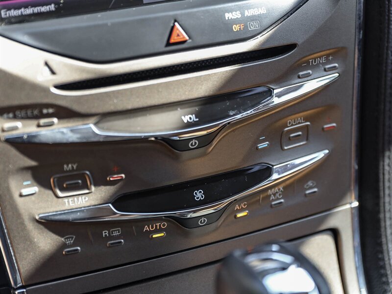 Used 2014 Lincoln MKX FWD w/ Equipment Group 102A image 29