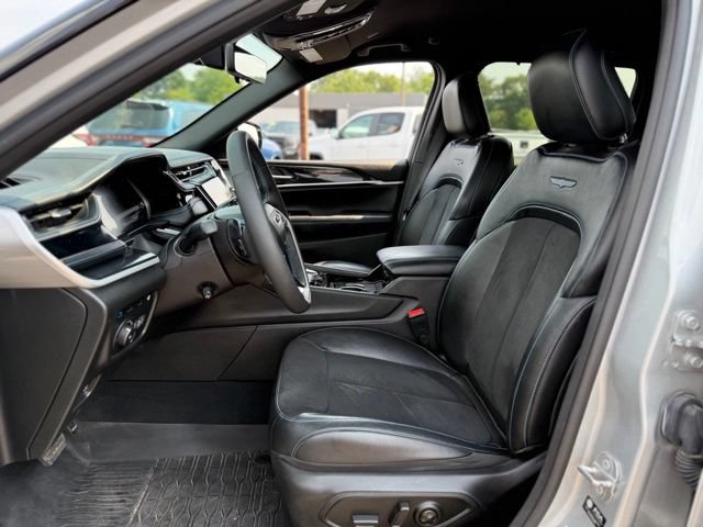 Used 2022 Jeep Grand Cherokee Trailhawk w/ Luxury Tech Group III AWD/4WD image 13