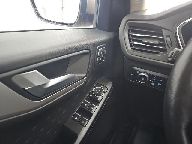 Used 2020 Ford Escape SEL image 26