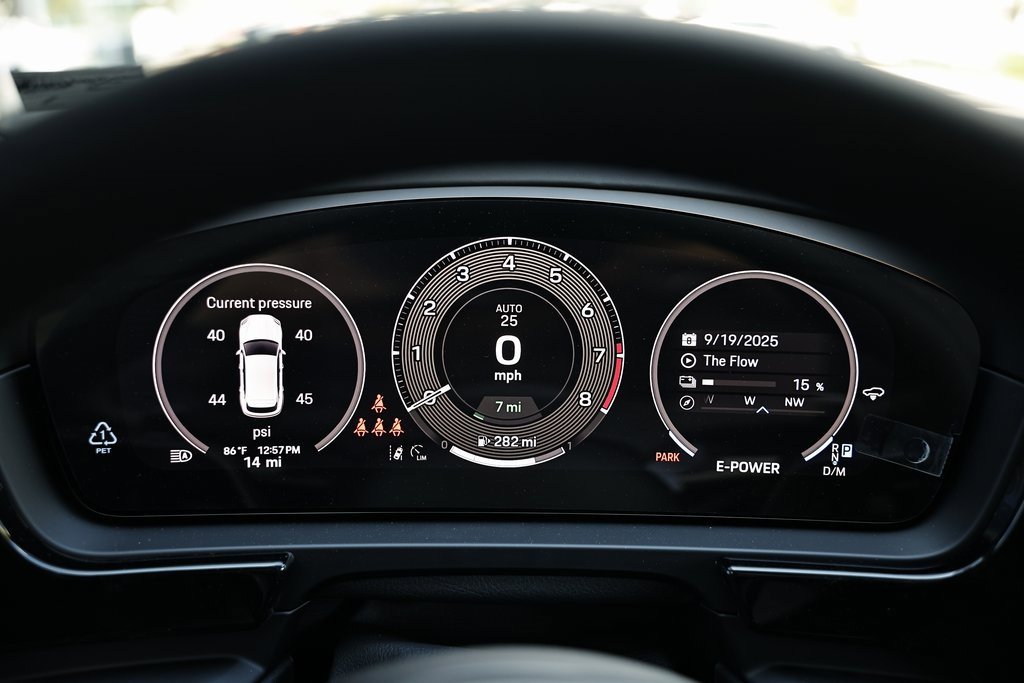 New 2026 Porsche Cayenne Turbo image 34