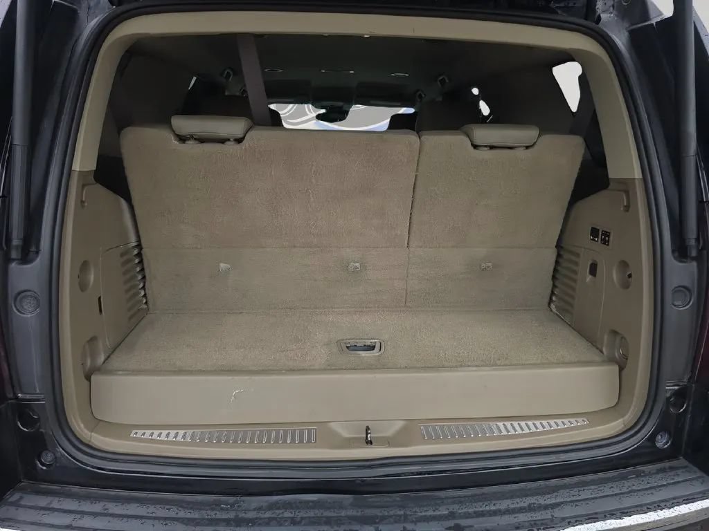 Used 2020 Chevrolet Tahoe Premier RWD image 26