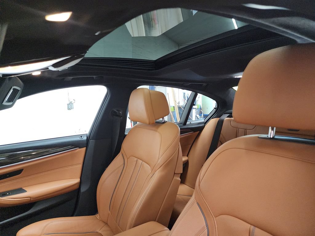 Used 2020 BMW 530i xDrive w/ Executive Package AWD/4WD image 24
