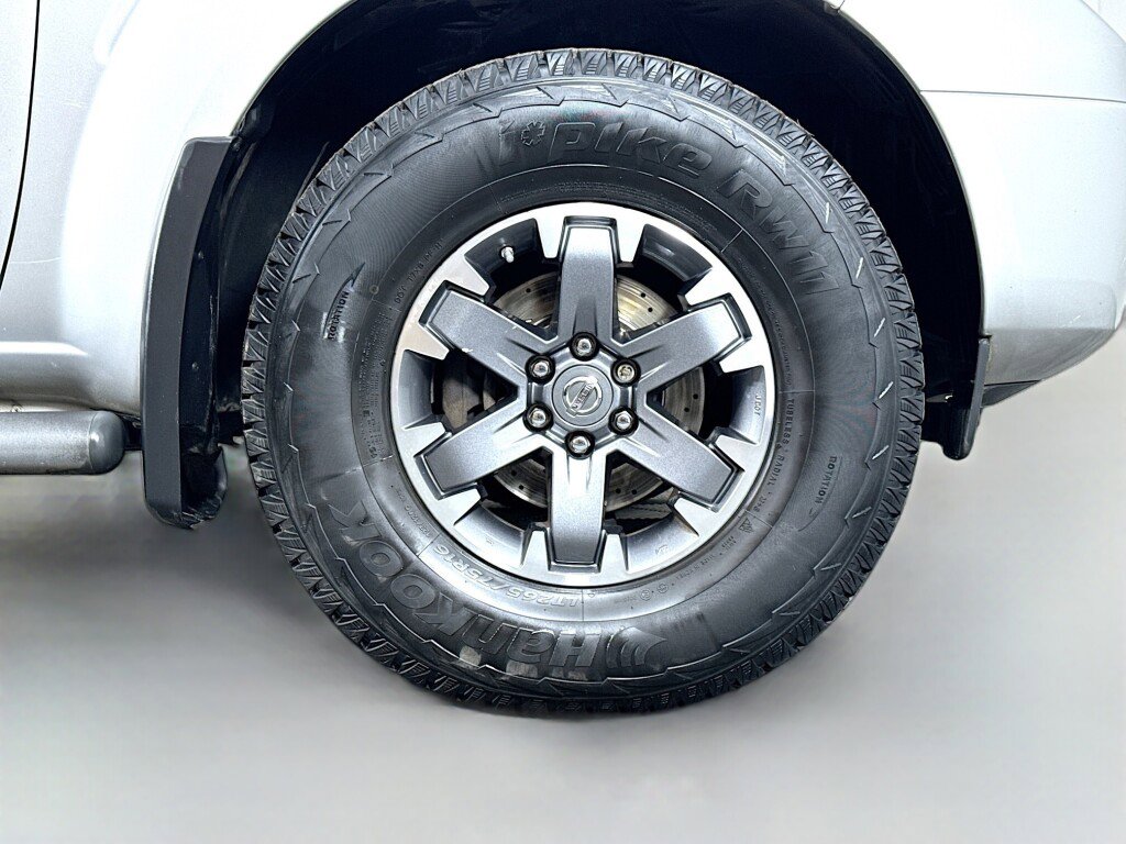 Used 2016 Nissan Frontier PRO-4X image 39