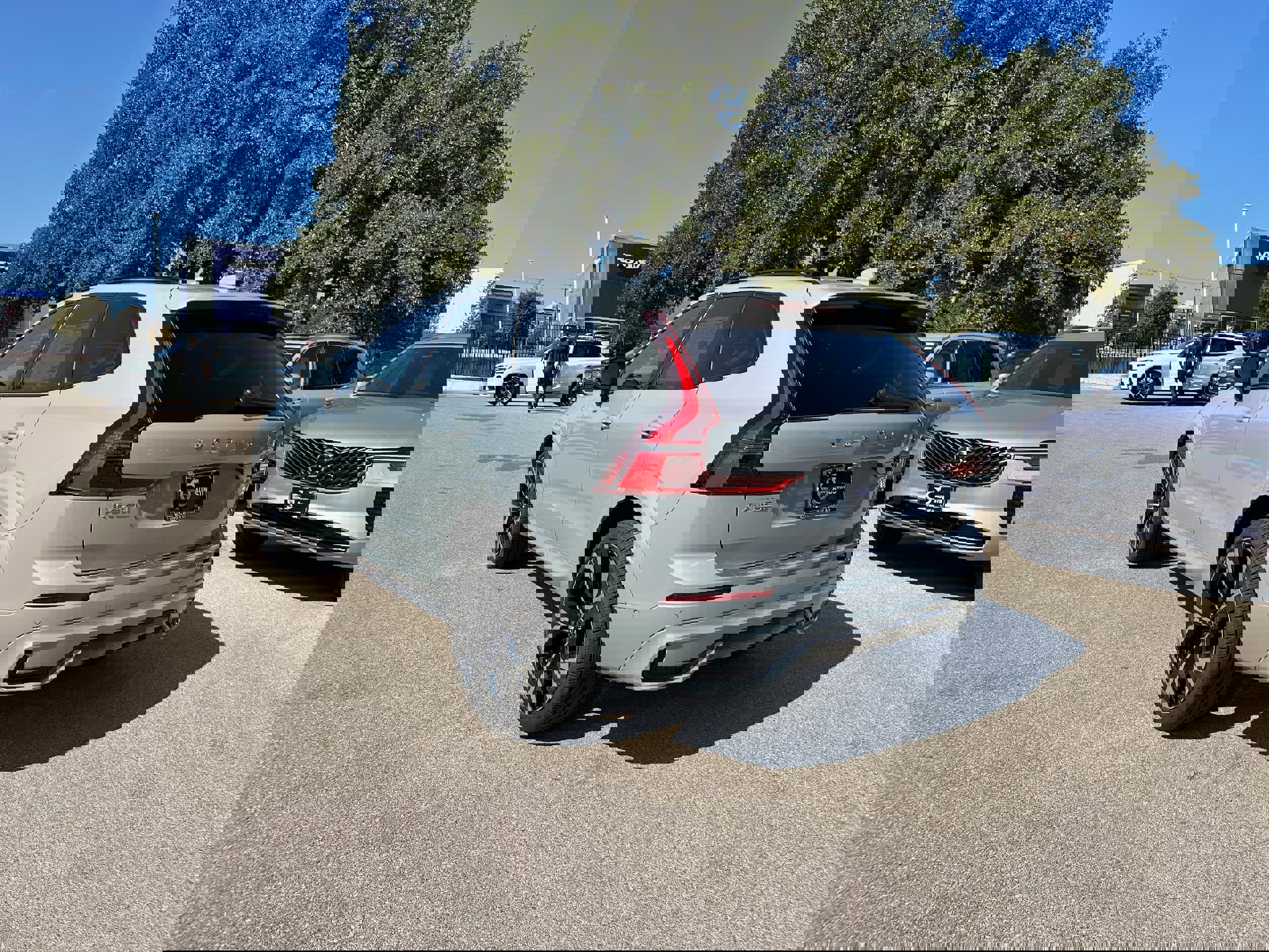New 2026 Volvo XC60 T8 Ultra w/ Protection Package Premier image 4