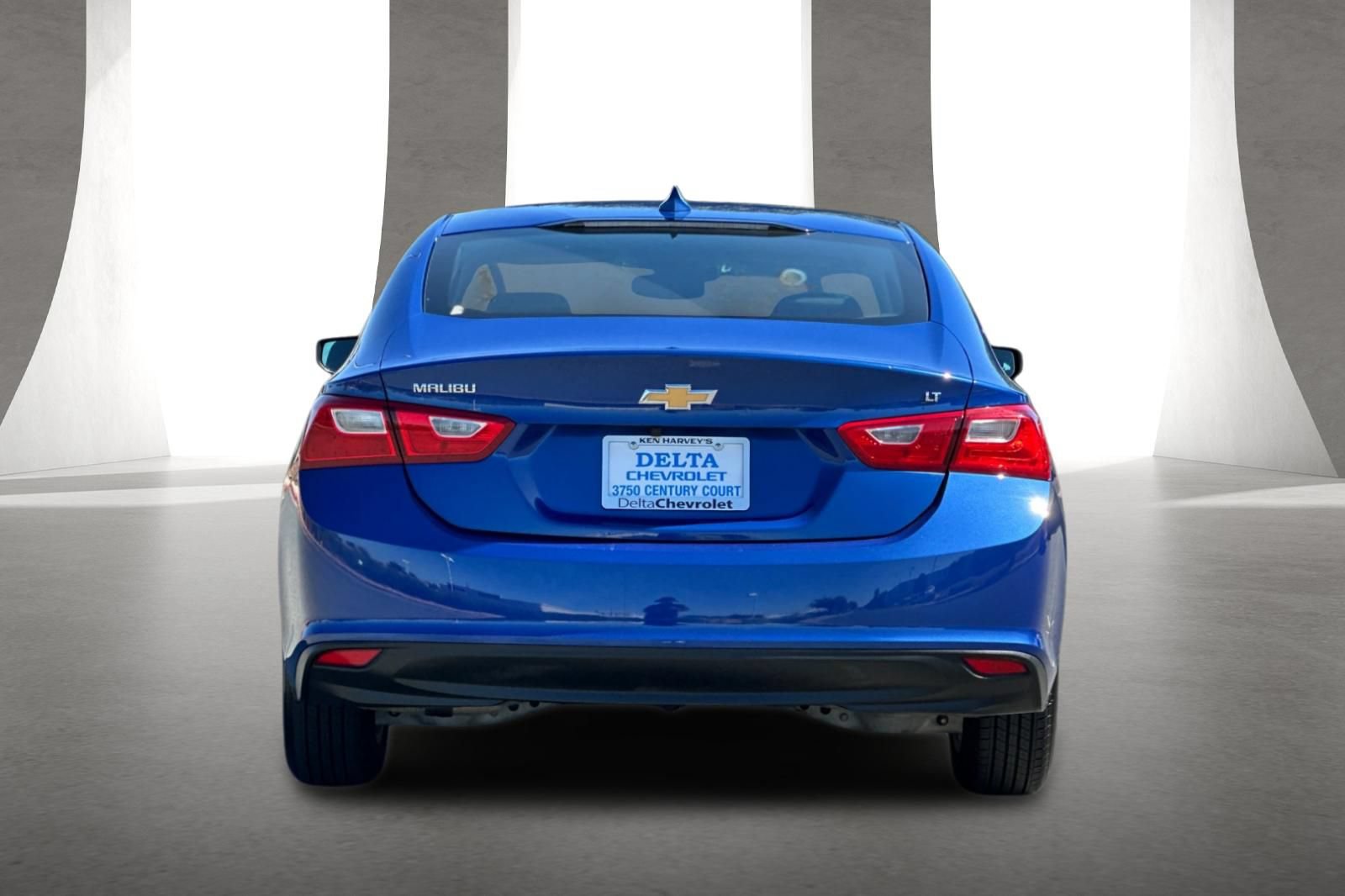 Used 2023 Chevrolet Malibu LT FWD image 5