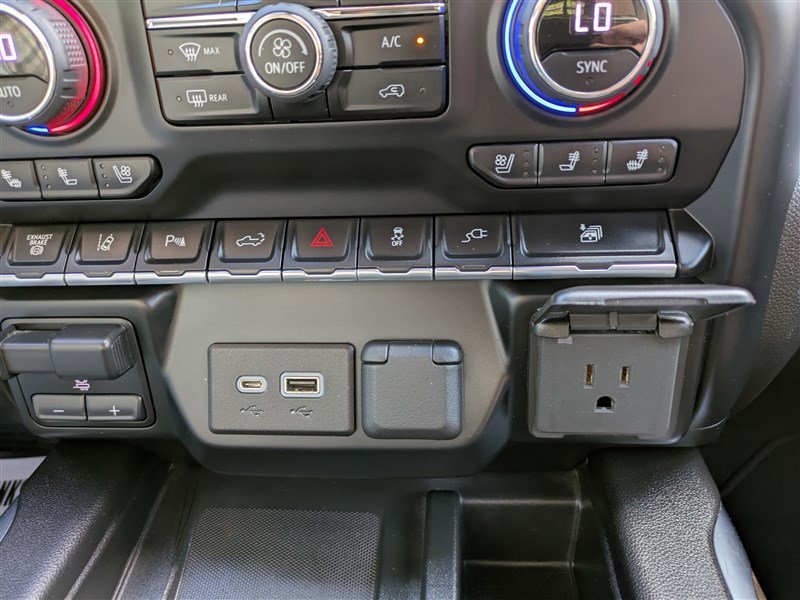 Used 2022 Chevrolet Silverado 3500 High Country w/ Safety Package II image 33