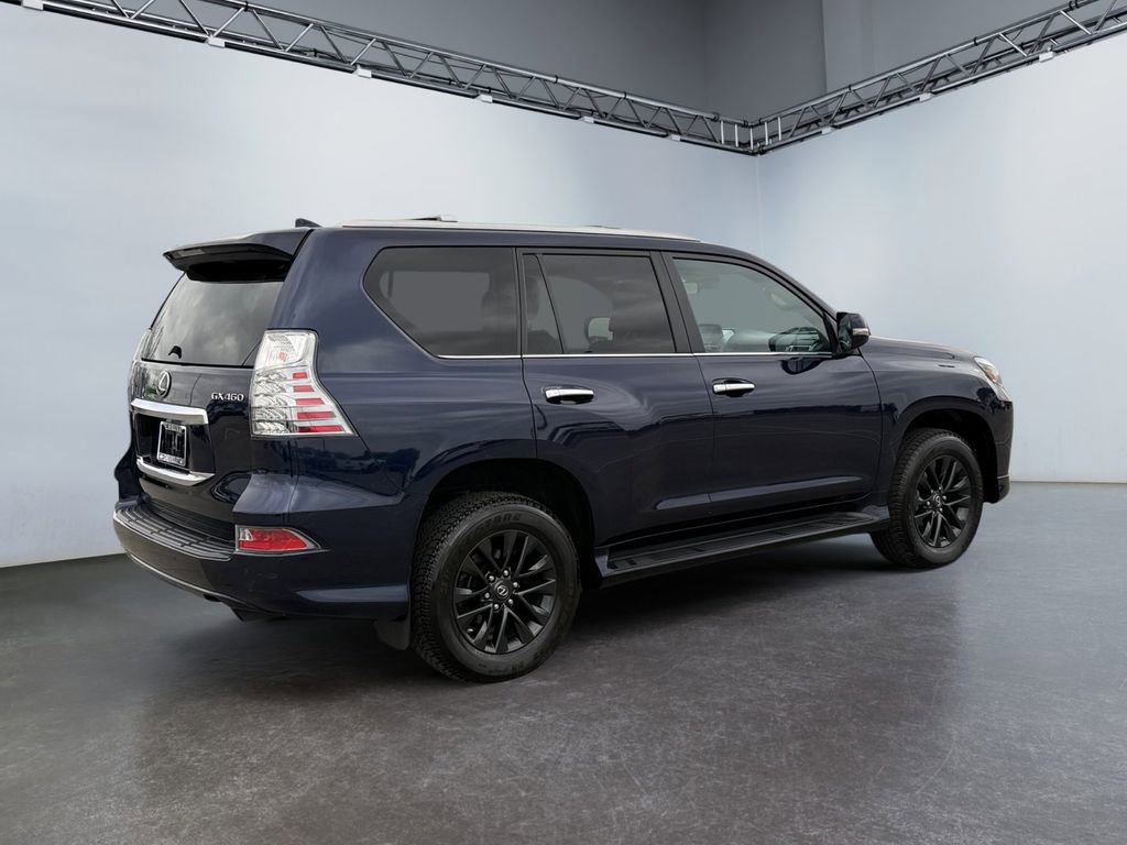 Used 2023 Lexus GX 460 Premium w/ Premium Package image 3