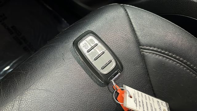 Used 2021 Chrysler Pacifica Touring-L w/ Premium & Safety Sphere Group AWD/4WD image 21