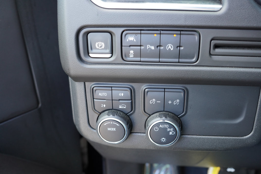 Certified 2024 Chevrolet Tahoe LT AWD/4WD image 27