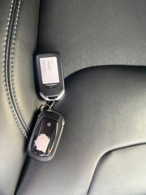 Used 2019 Jeep Cherokee Latitude Plus FWD image 31