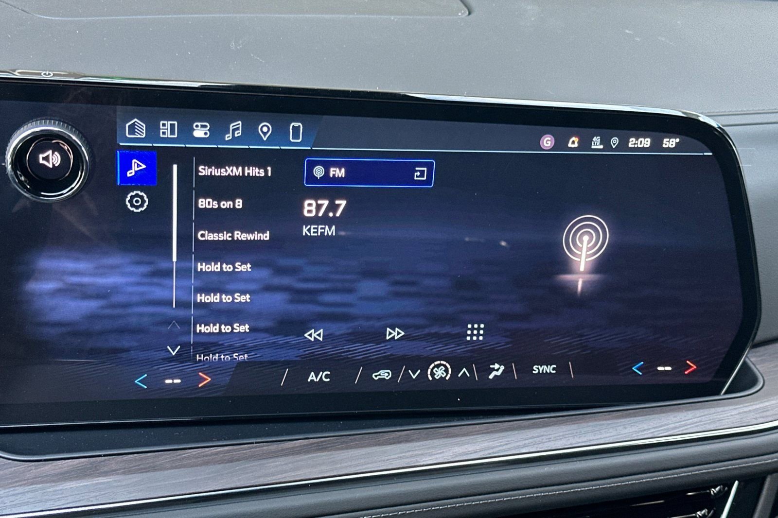 New 2026 Chevrolet Suburban LS image 18