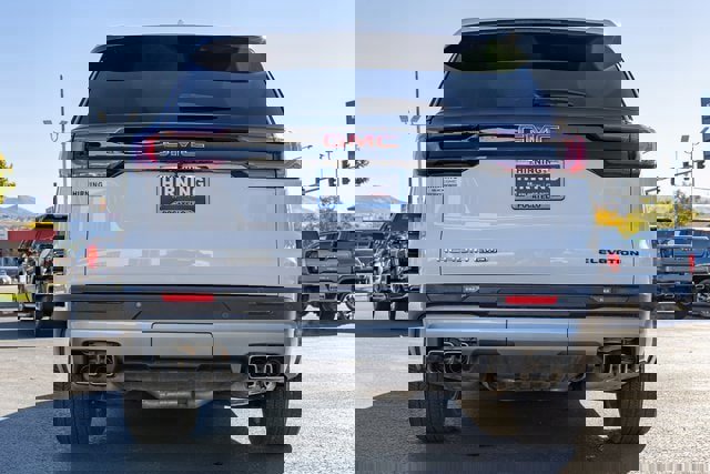 Used 2025 GMC Acadia Elevation image 31