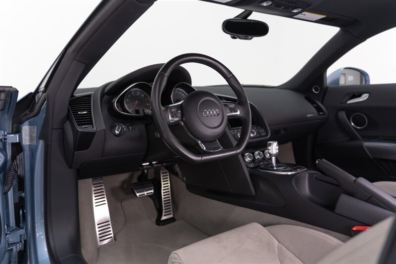 Used 2011 Audi R8 V8 AWD/4WD image 81