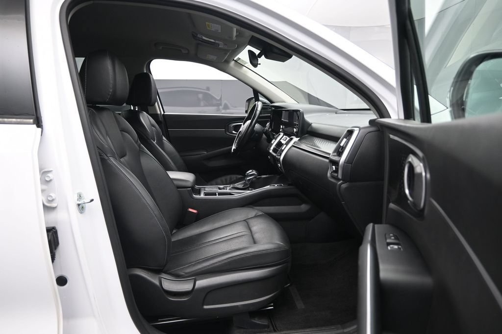 Used 2022 Kia Sorento S FWD image 30