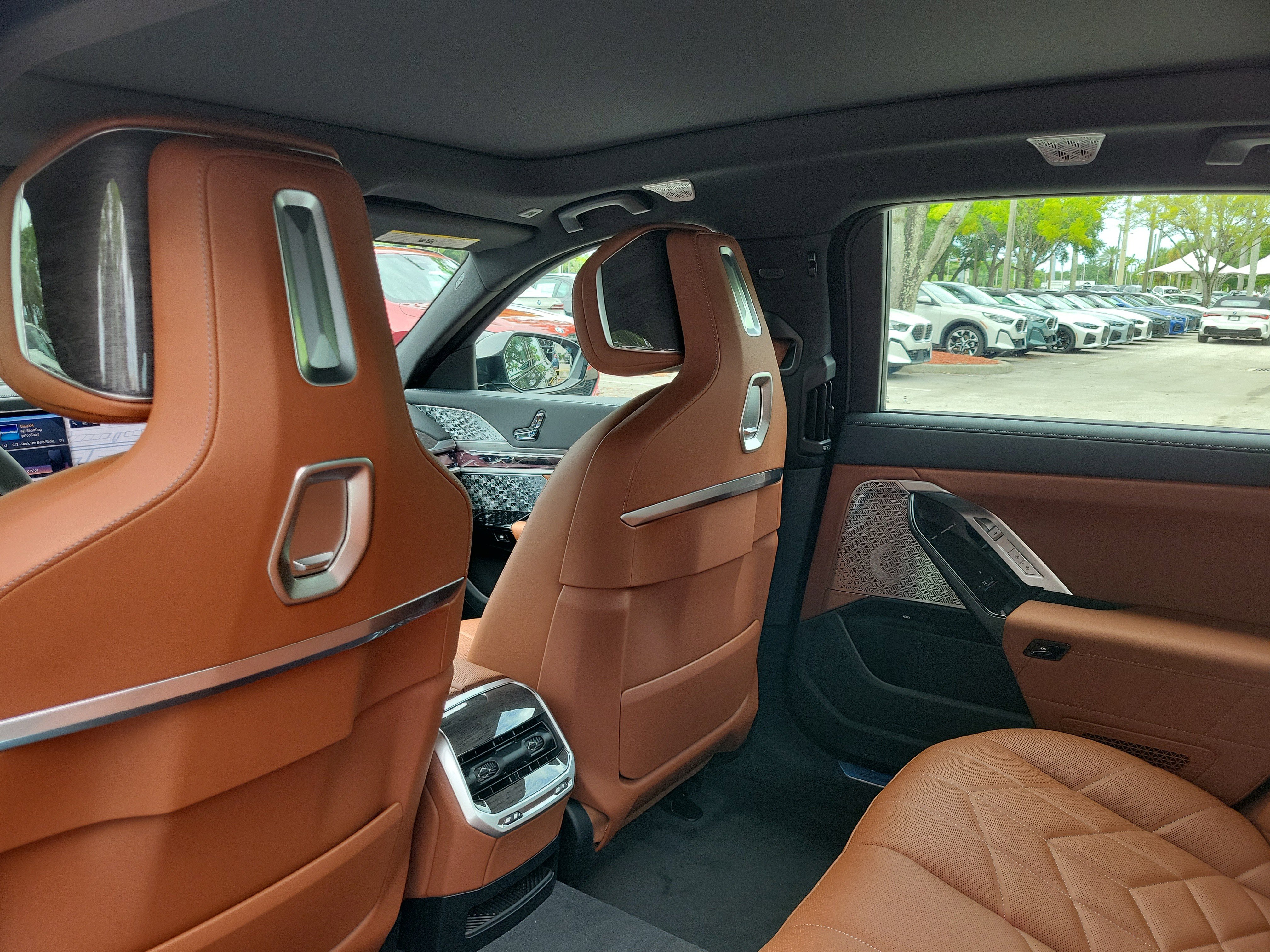 New 2026 BMW 760i xDrive AWD/4WD image 12