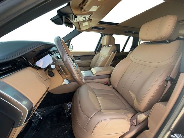 Certified 2025 Land Rover Range Rover Autobiography AWD/4WD image 10