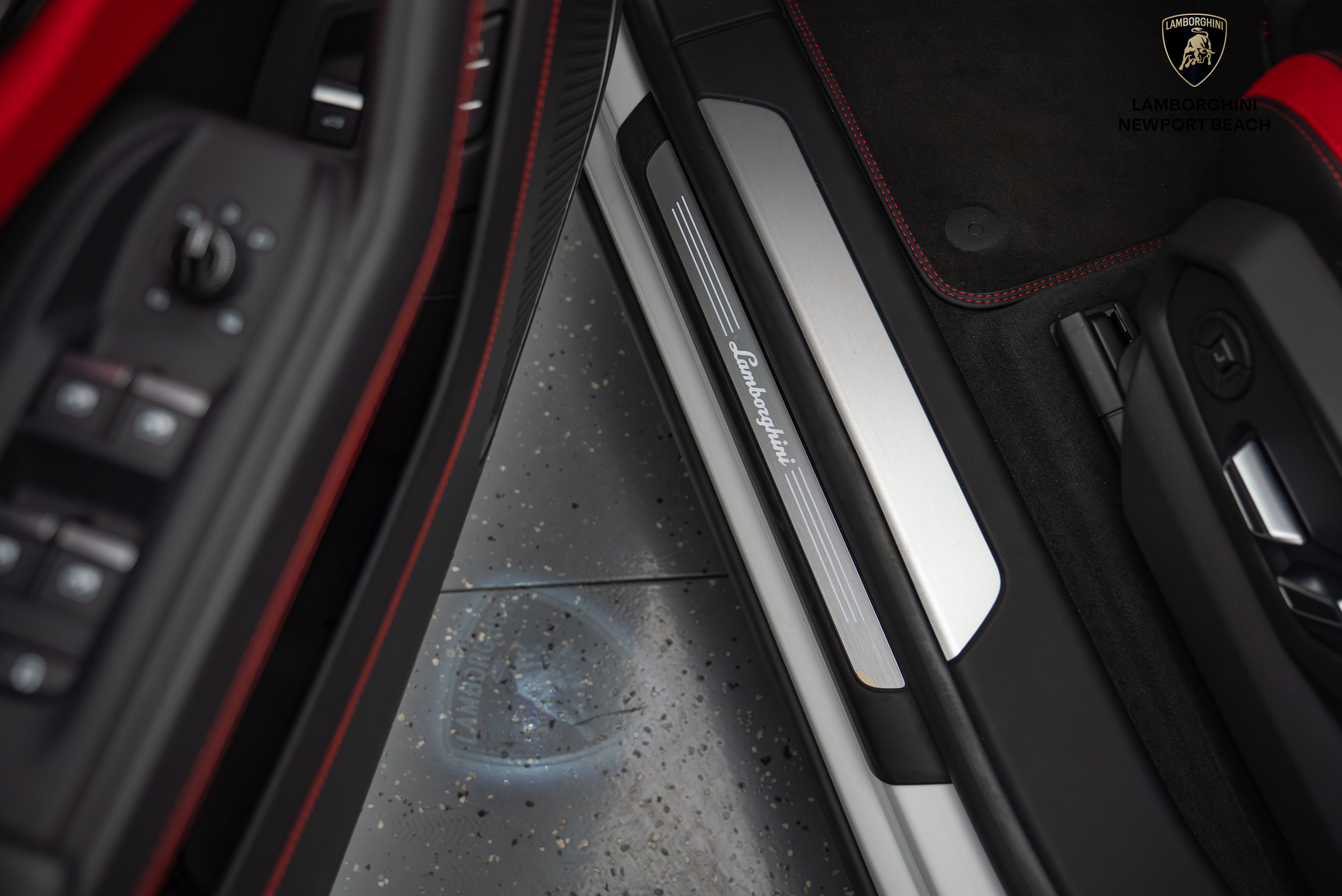 Used 2024 Lamborghini Urus S image 27