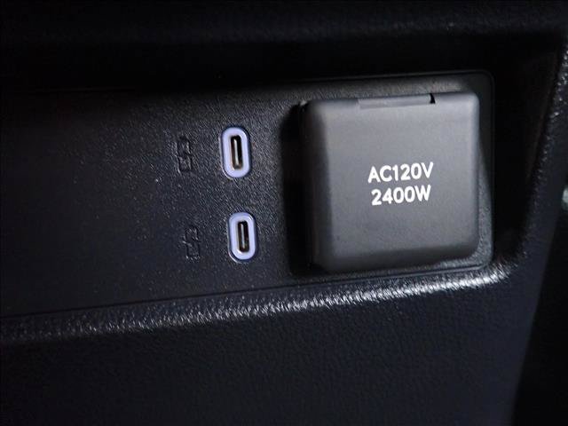 Certified 2025 Toyota 4Runner Trailhunter AWD/4WD image 11