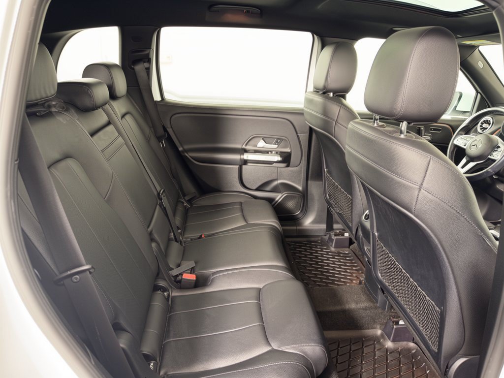 Used 2021 Mercedes-Benz GLB 250 image 29