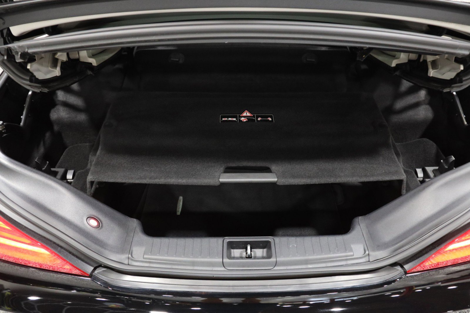 Used 2013 Mercedes-Benz SL 550 image 37