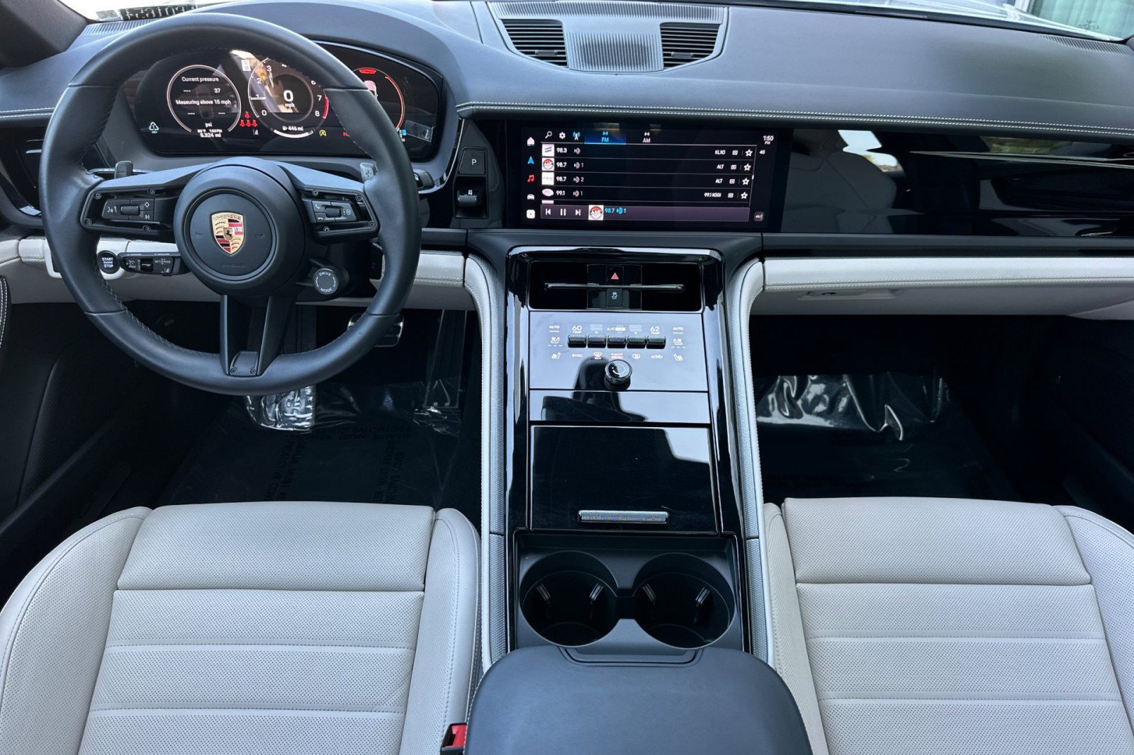 Used 2026 Porsche Panamera image 6
