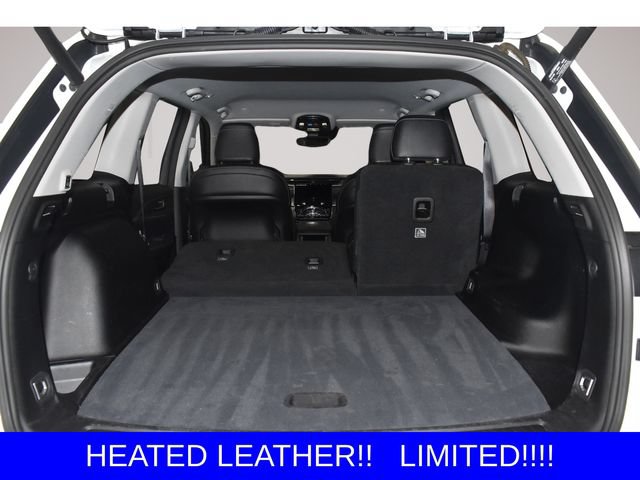 Used 2023 Jeep Grand Cherokee Limited AWD/4WD image 17