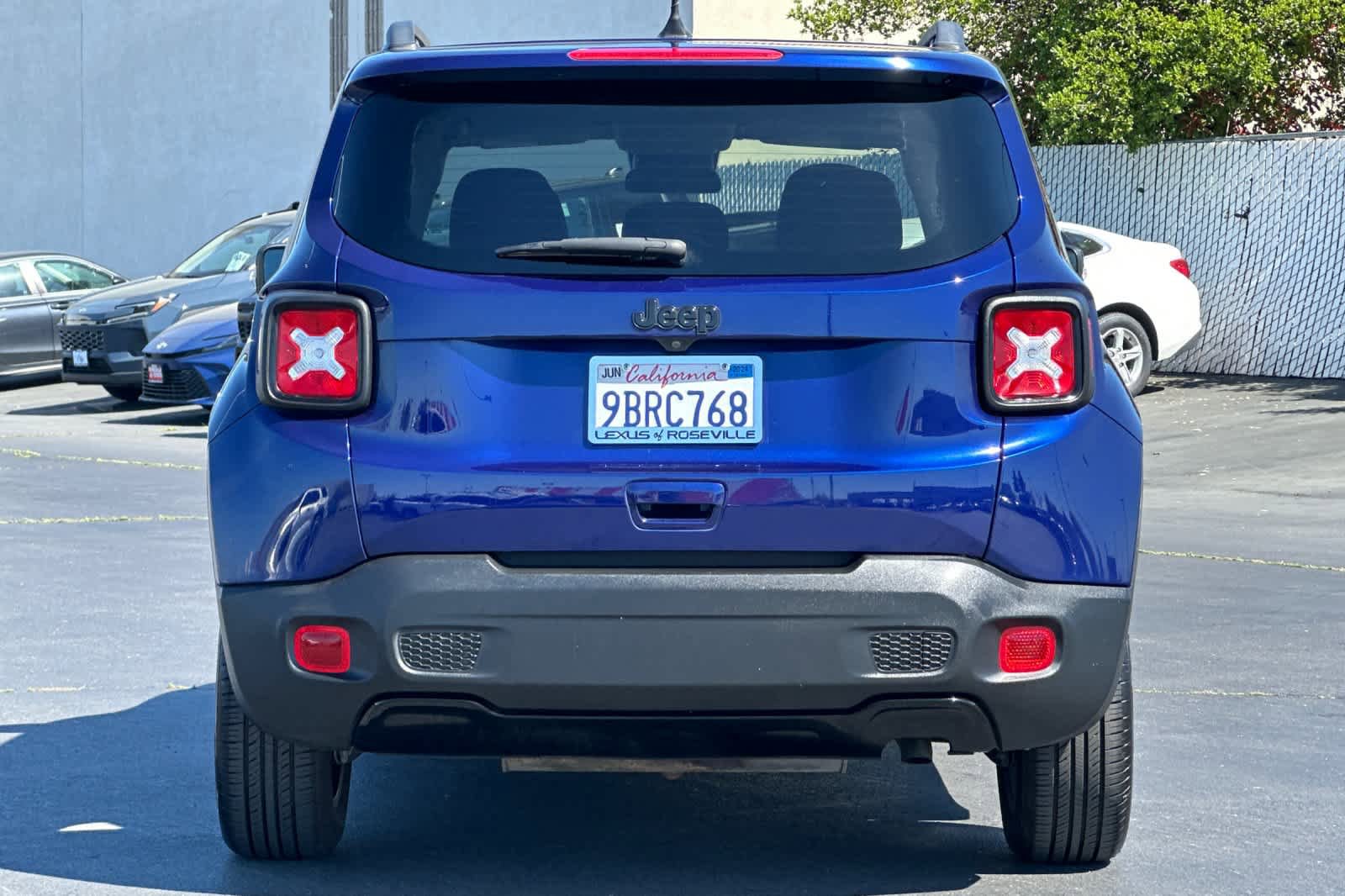 Used 2020 Jeep Renegade Altitude FWD image 8