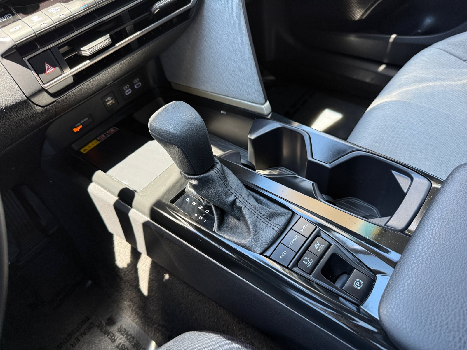 Used 2026 Toyota Camry LE FWD image 13
