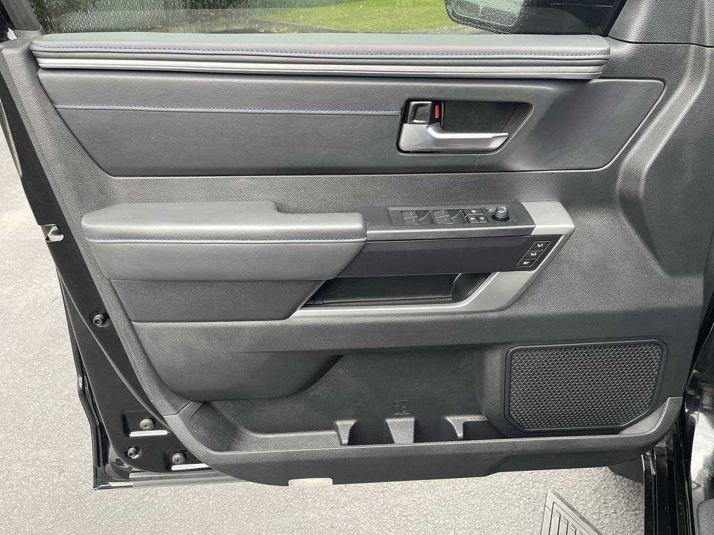 Used 2024 Toyota Tundra Platinum AWD/4WD image 22