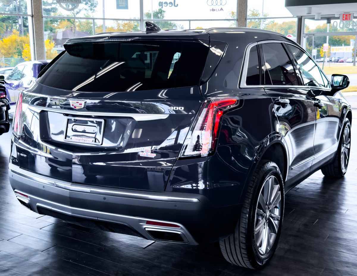Used 2024 Cadillac XT5 Premium Luxury image 14