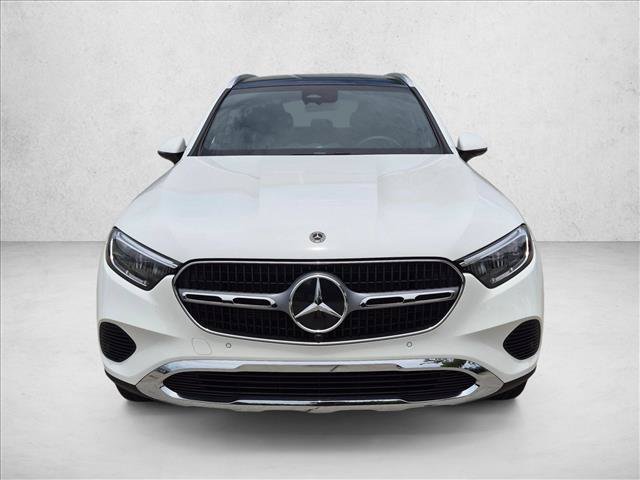 Used 2026 Mercedes-Benz GLC 300 4MATIC image 2