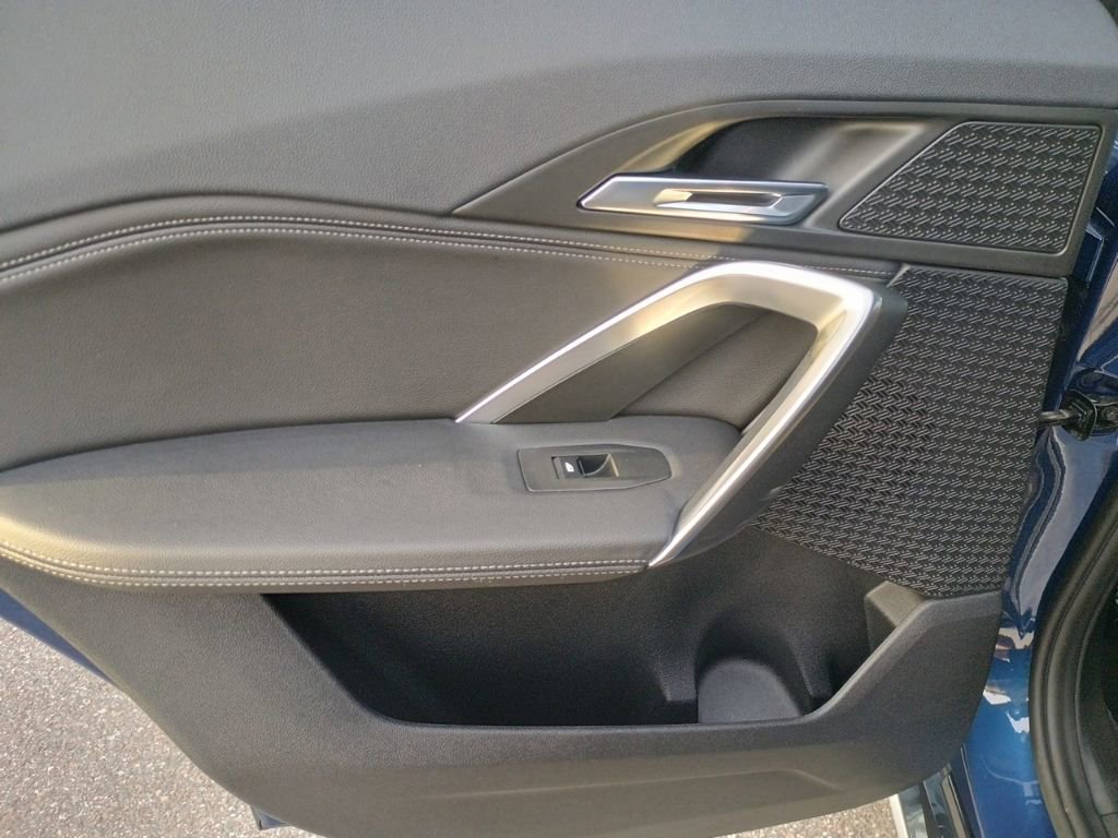 Used 2023 BMW X1 xDrive28i image 15