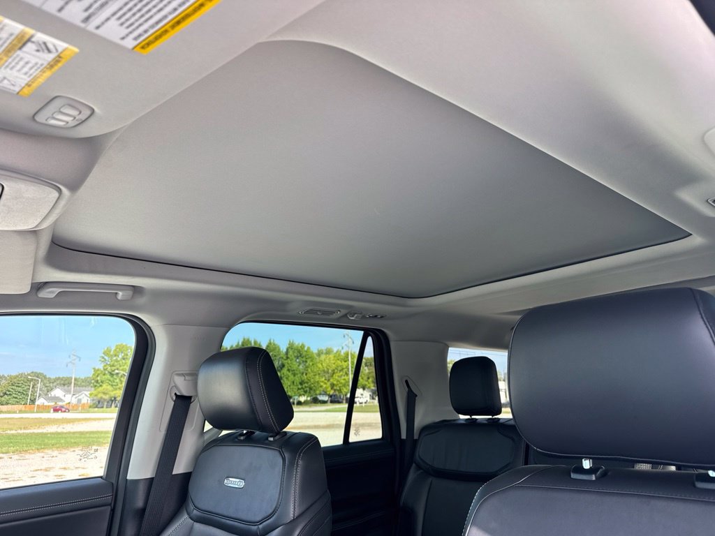 Used 2025 Ford Expedition Max Platinum AWD/4WD image 28
