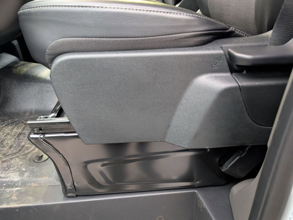 New 2026 Ford Transit 250 148 Medium Roof w/ Load Area Protection Package image 19