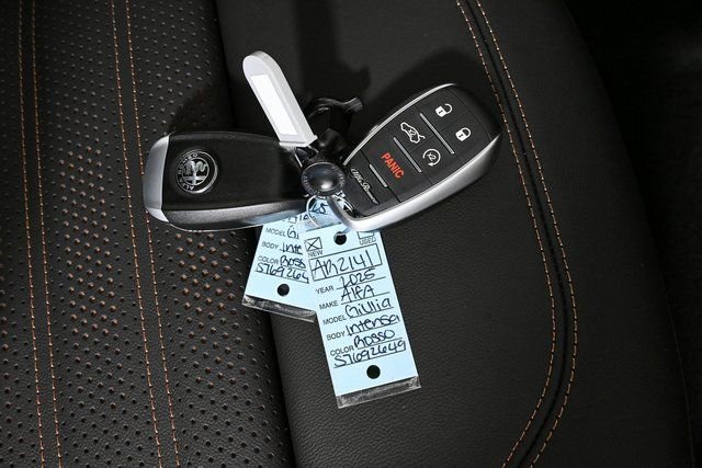 New 2025 Alfa Romeo Giulia w/ Driving Assist Package RWD image 28