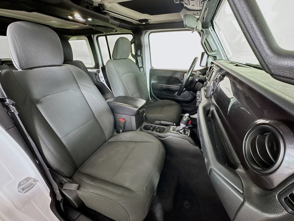 Used 2020 Jeep Wrangler Unlimited Sport AWD/4WD image 27