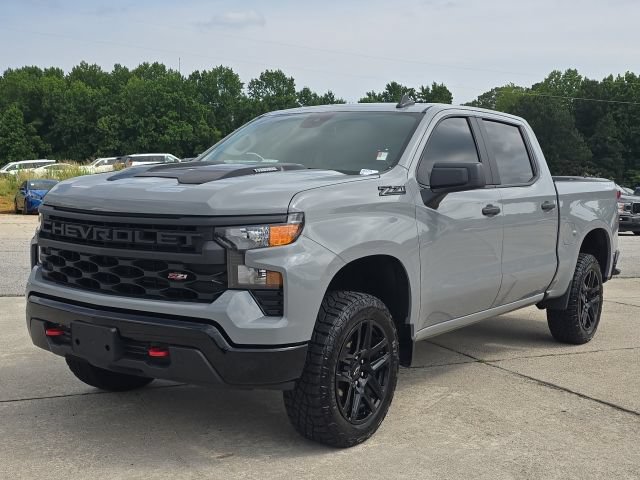 Used 2025 Chevrolet Silverado 1500 Custom Trail Boss AWD/4WD image 1