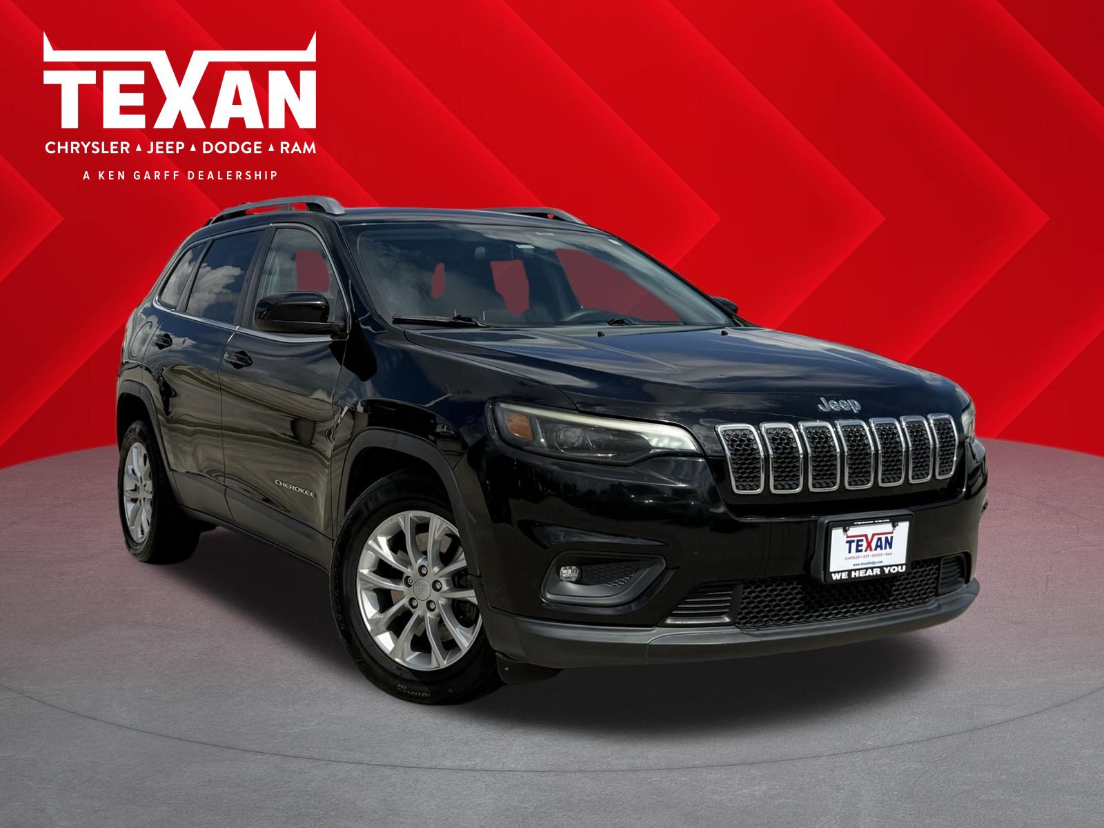 Used 2019 Jeep Cherokee Latitude w/ Popular Appearance Group FWD image 1