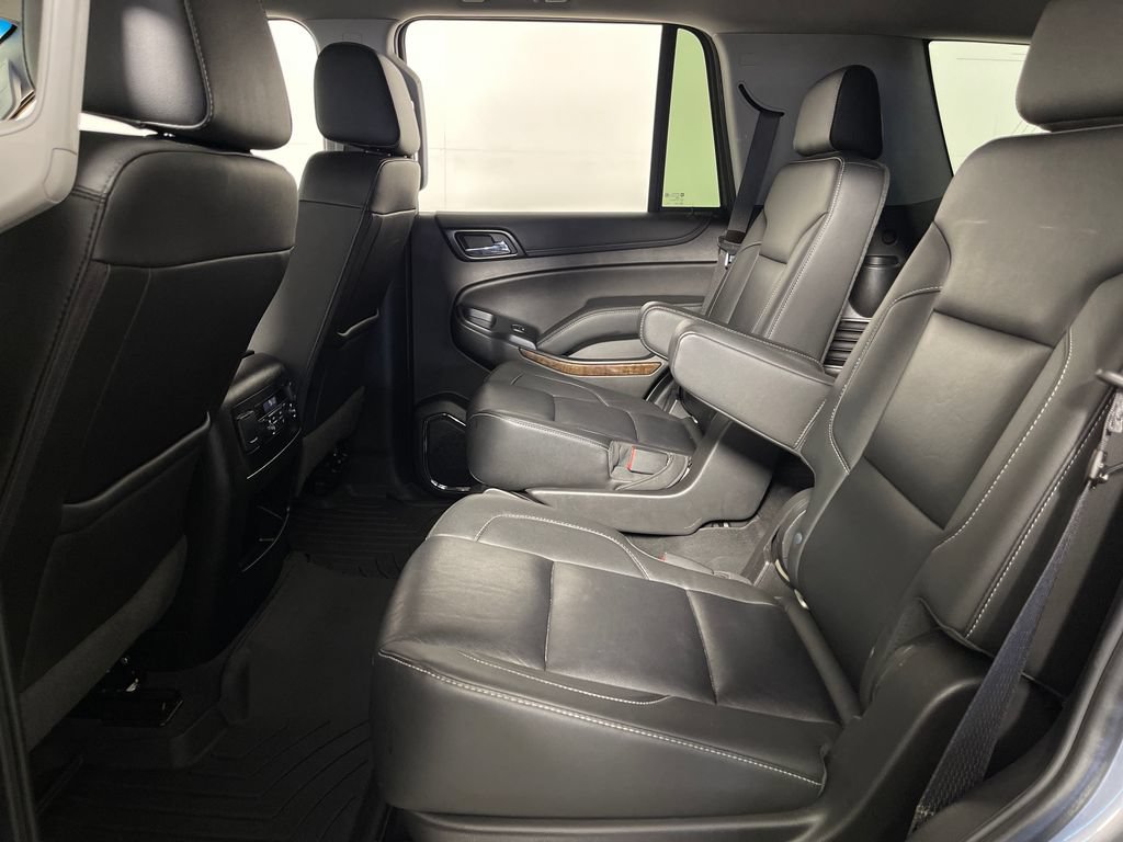Used 2019 Chevrolet Tahoe LT w/ LT Signature Package RWD image 13