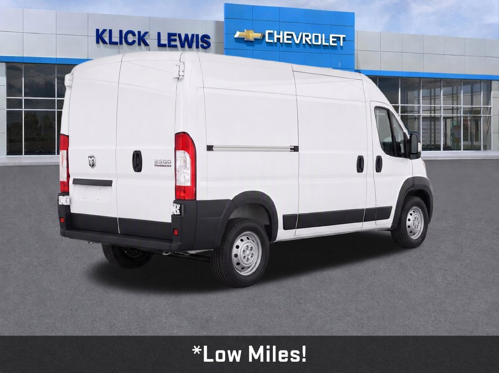 Used 2026 RAM ProMaster 2500 w/ Convenience Group FWD image 8