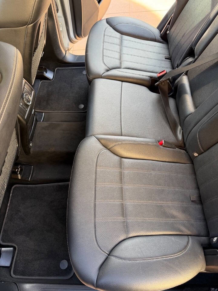 Used 2016 Mercedes-Benz GL 450 4MATIC w/ Premium I Package image 32