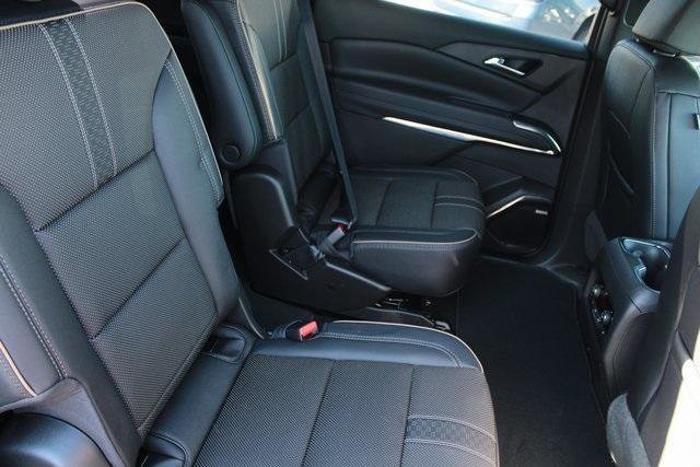 New 2026 Chevrolet Traverse High Country image 8