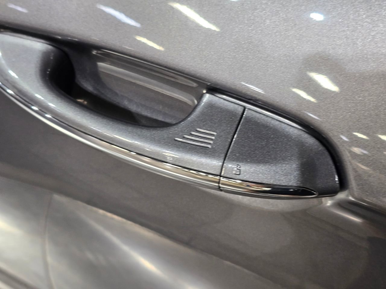 Used 2022 Ford Edge Titanium image 17