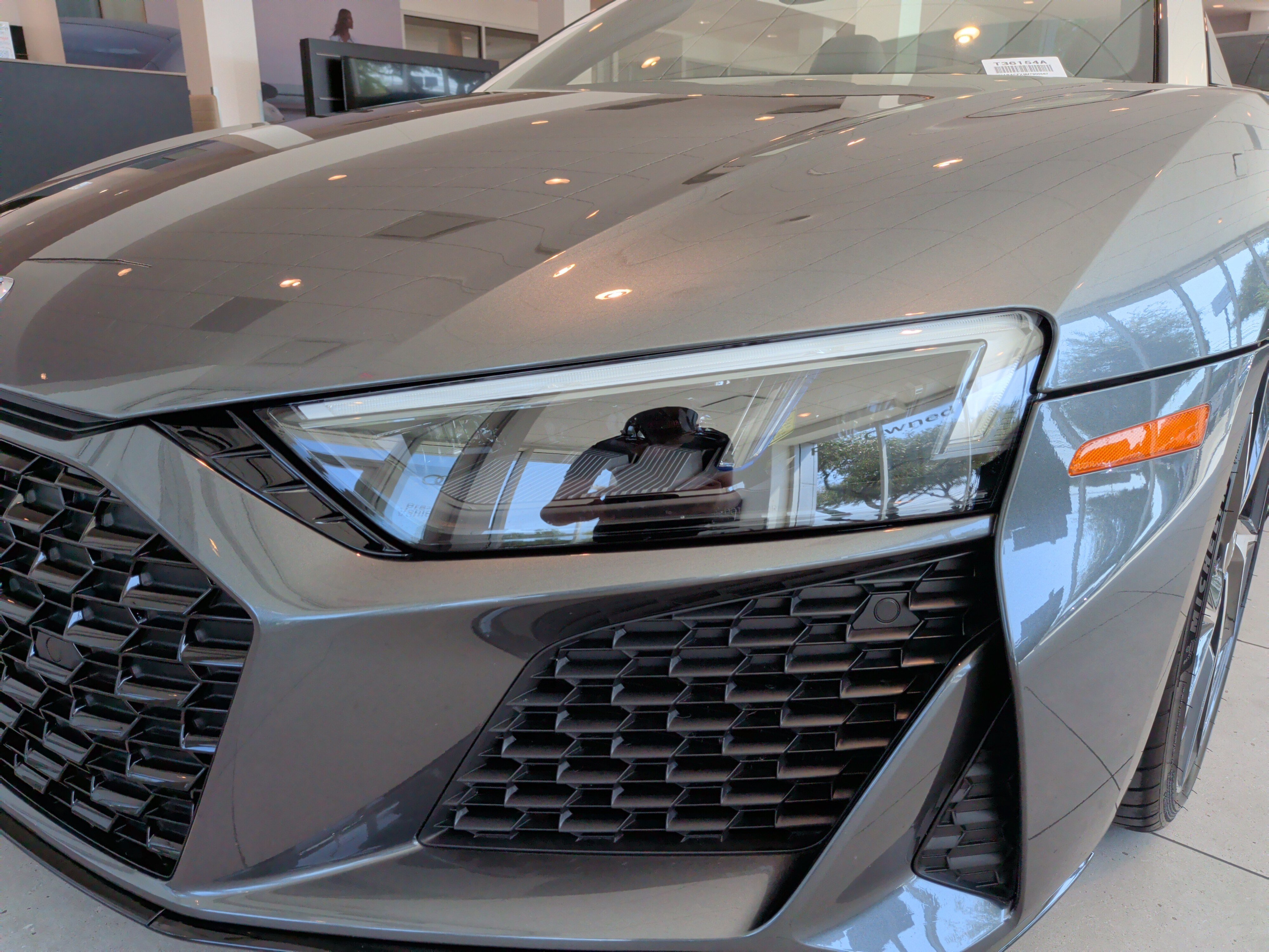 Used 2021 Audi R8 V10 w/ Premium Package RWD image 6