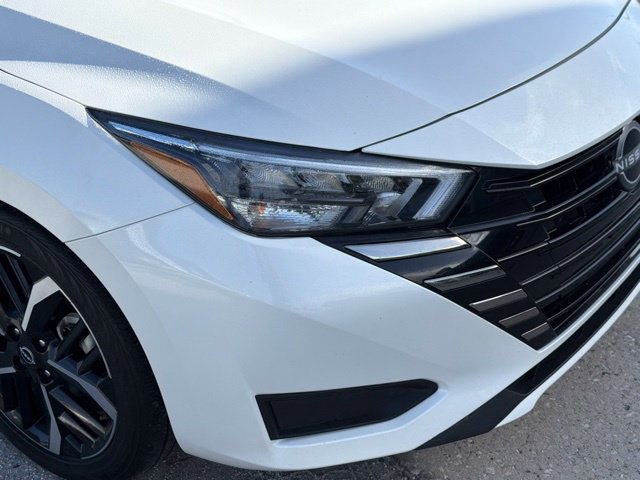 Used 2025 Nissan Versa SR w/ Trunk Package FWD image 9