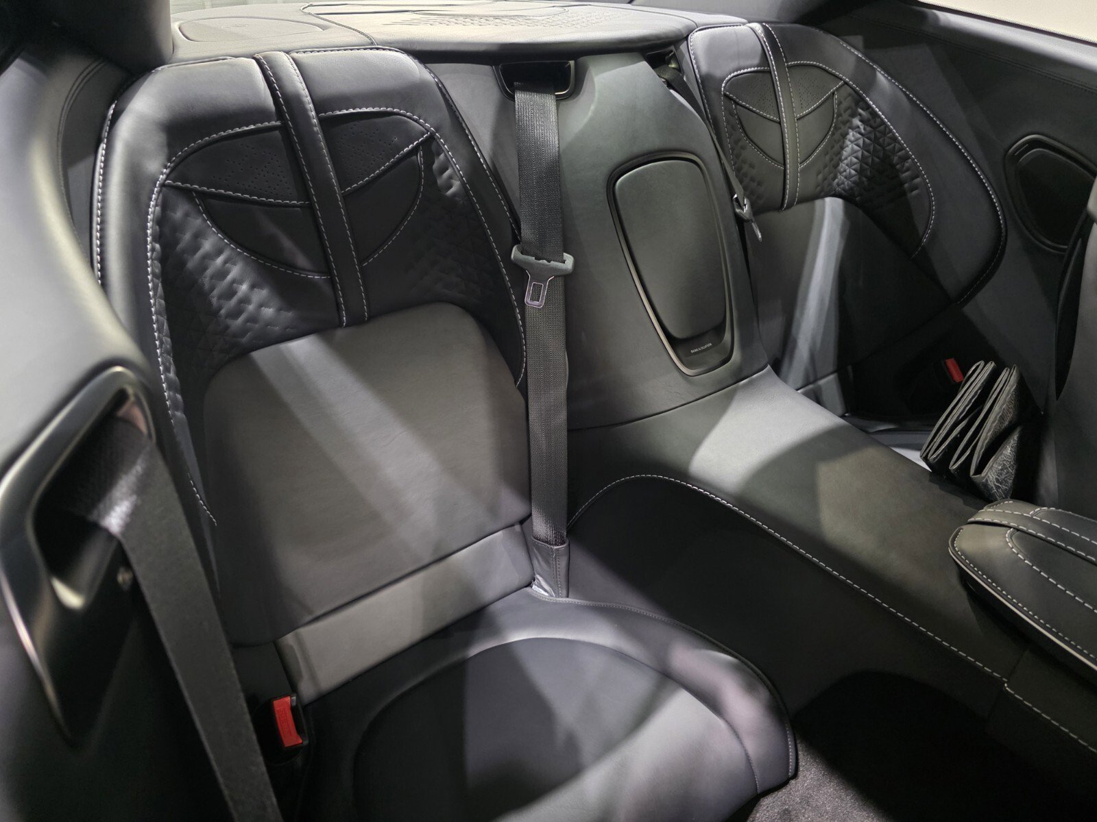 Used 2023 Aston Martin DBS Superleggera image 19